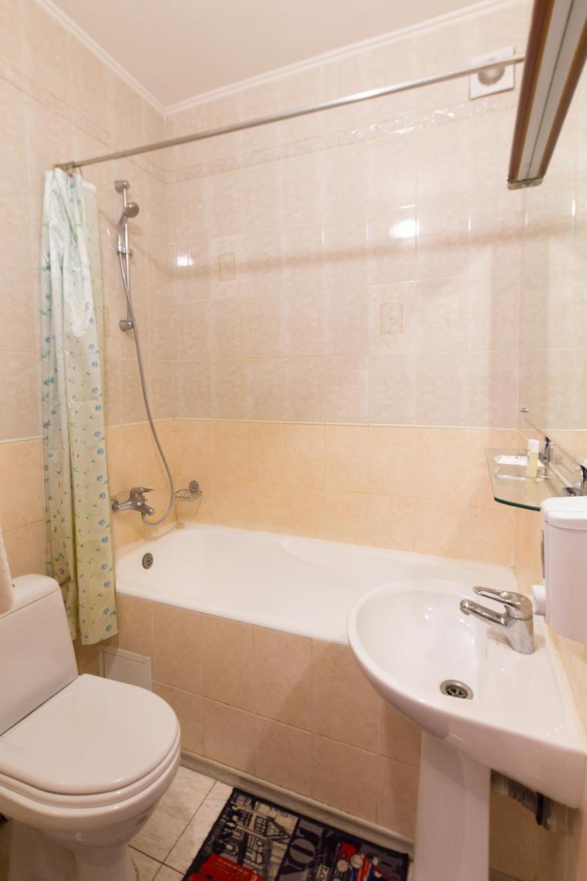 Hotel Zhayvir Kijów Zewnętrze zdjęcie