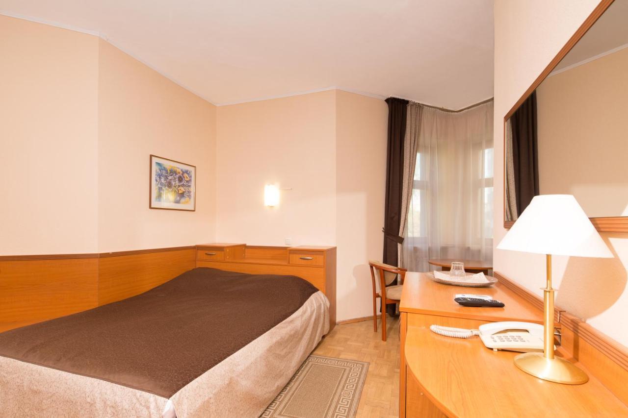 Hotel Zhayvir Kijów Zewnętrze zdjęcie