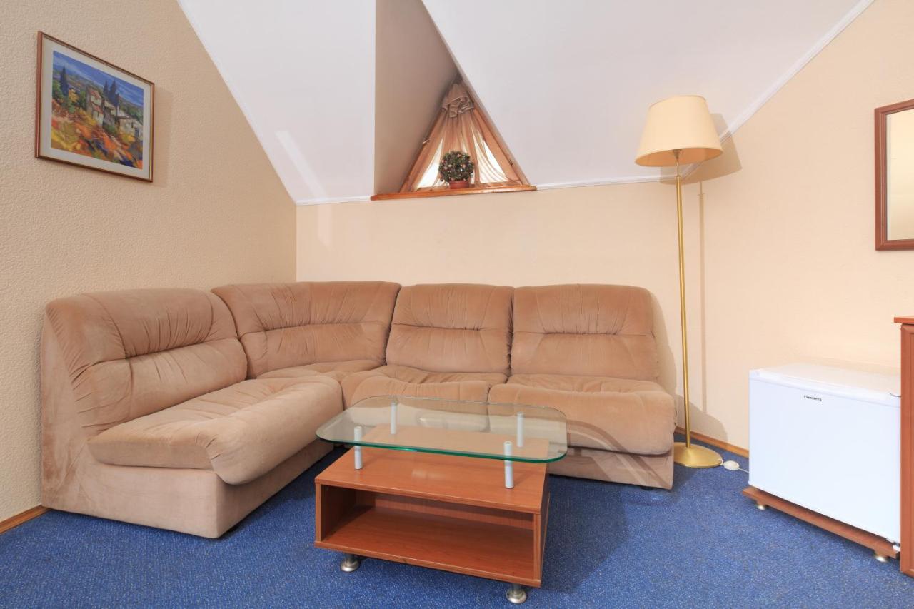 Hotel Zhayvir Kijów Zewnętrze zdjęcie
