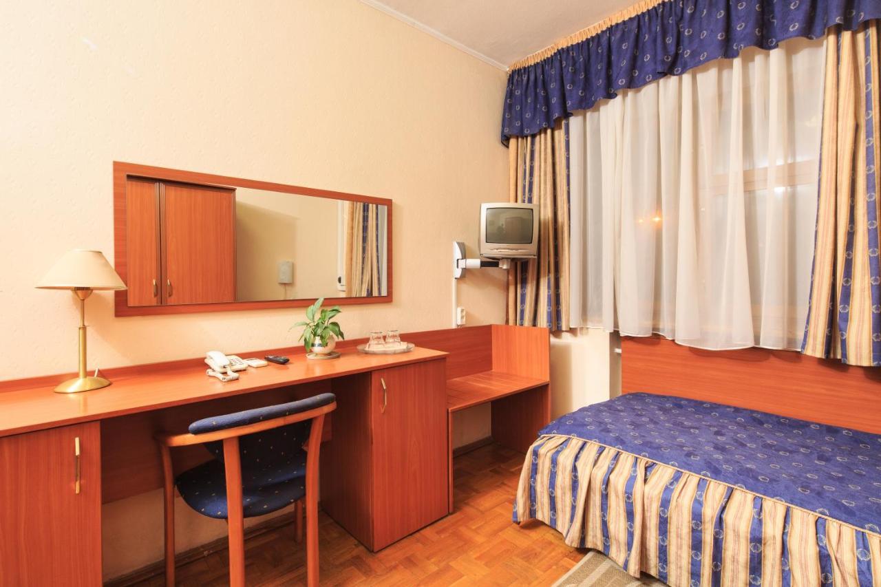 Hotel Zhayvir Kijów Zewnętrze zdjęcie